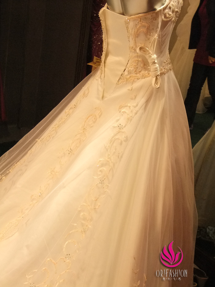 Orifashion HandmadePerfect Bridal Gown with Long Cathedral Train